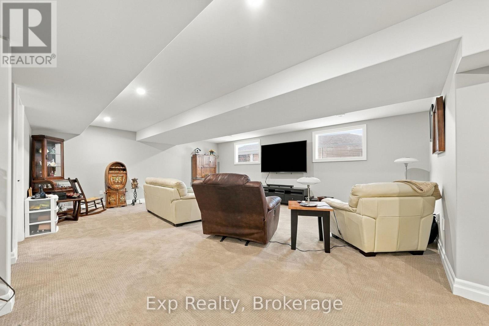 52 Gavin Crescent, Quinte West (Murray Ward), ON