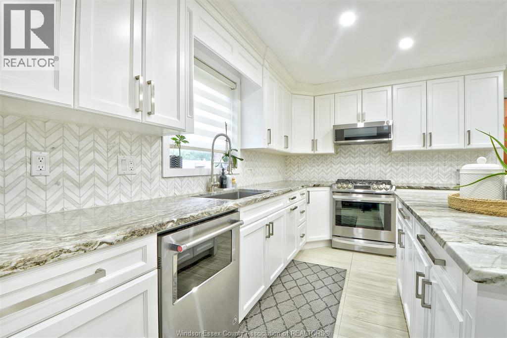 2300 Santo Drive, Windsor, ON