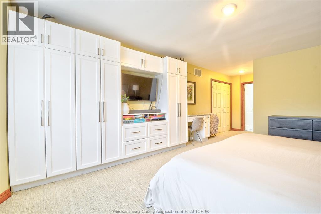2300 Santo Drive, Windsor, ON