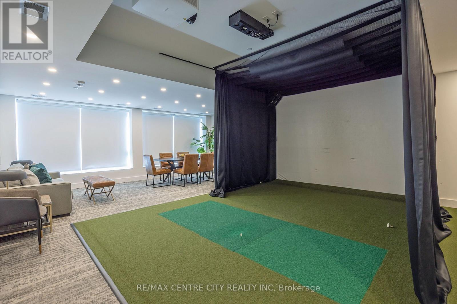 Golf Simulator - 414 - 480 Callaway Road, London North (North R), ON