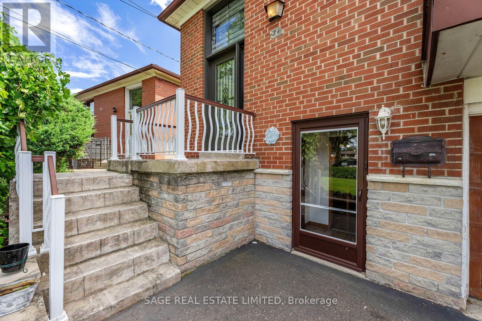 21 Debby Court, Toronto, ON