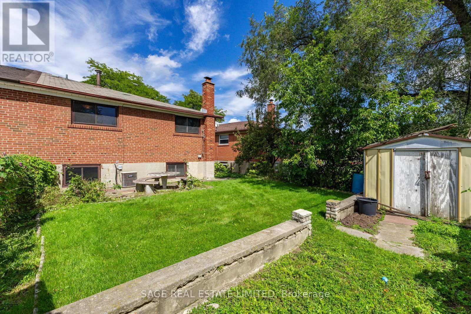21 Debby Court, Toronto, ON