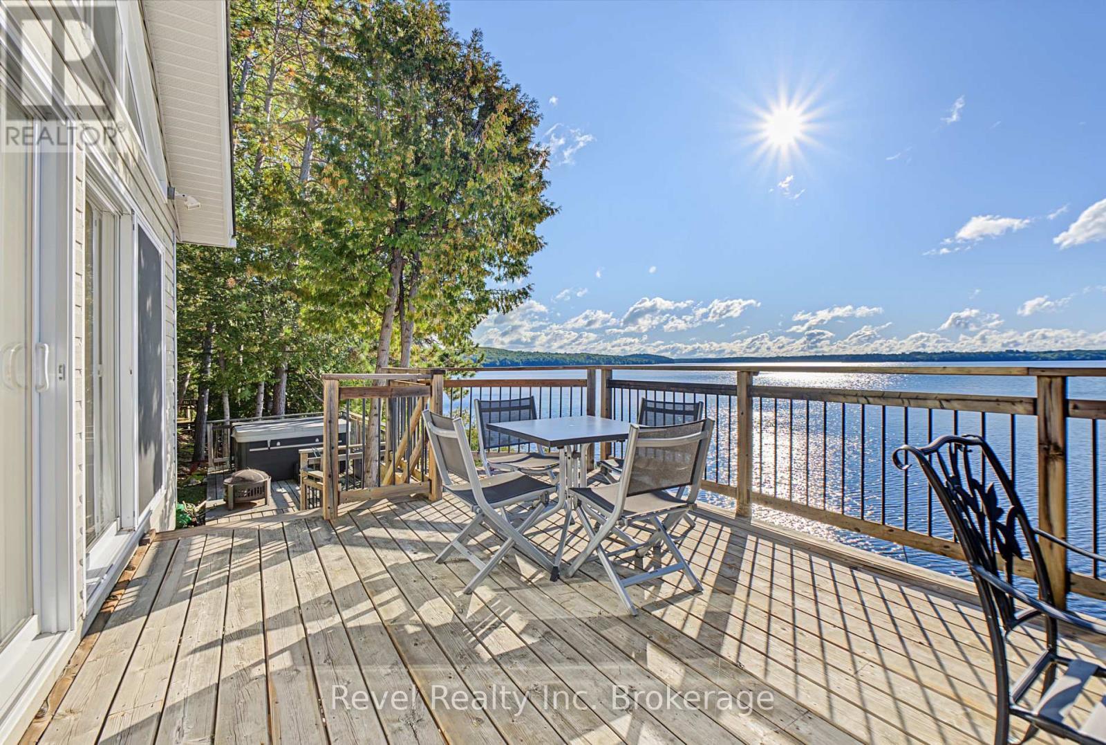 Front deck - 165 Viceroy Road, North Bay (Birchaven), ON