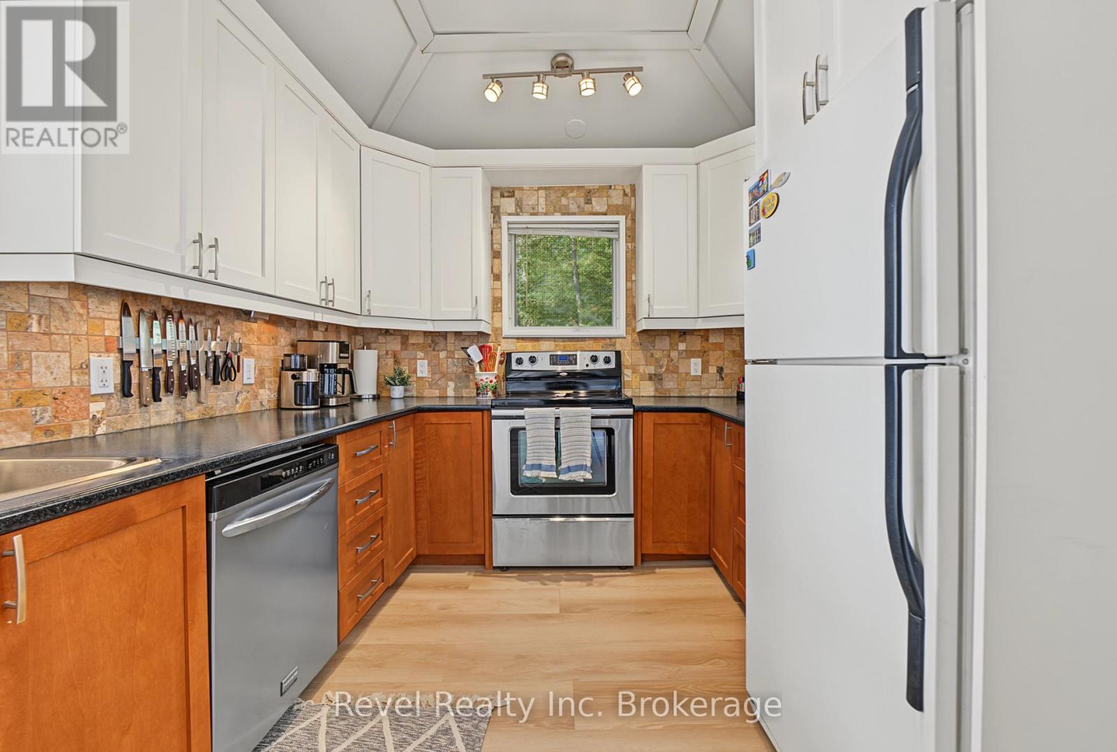 165 Viceroy Road, North Bay (Birchaven), ON