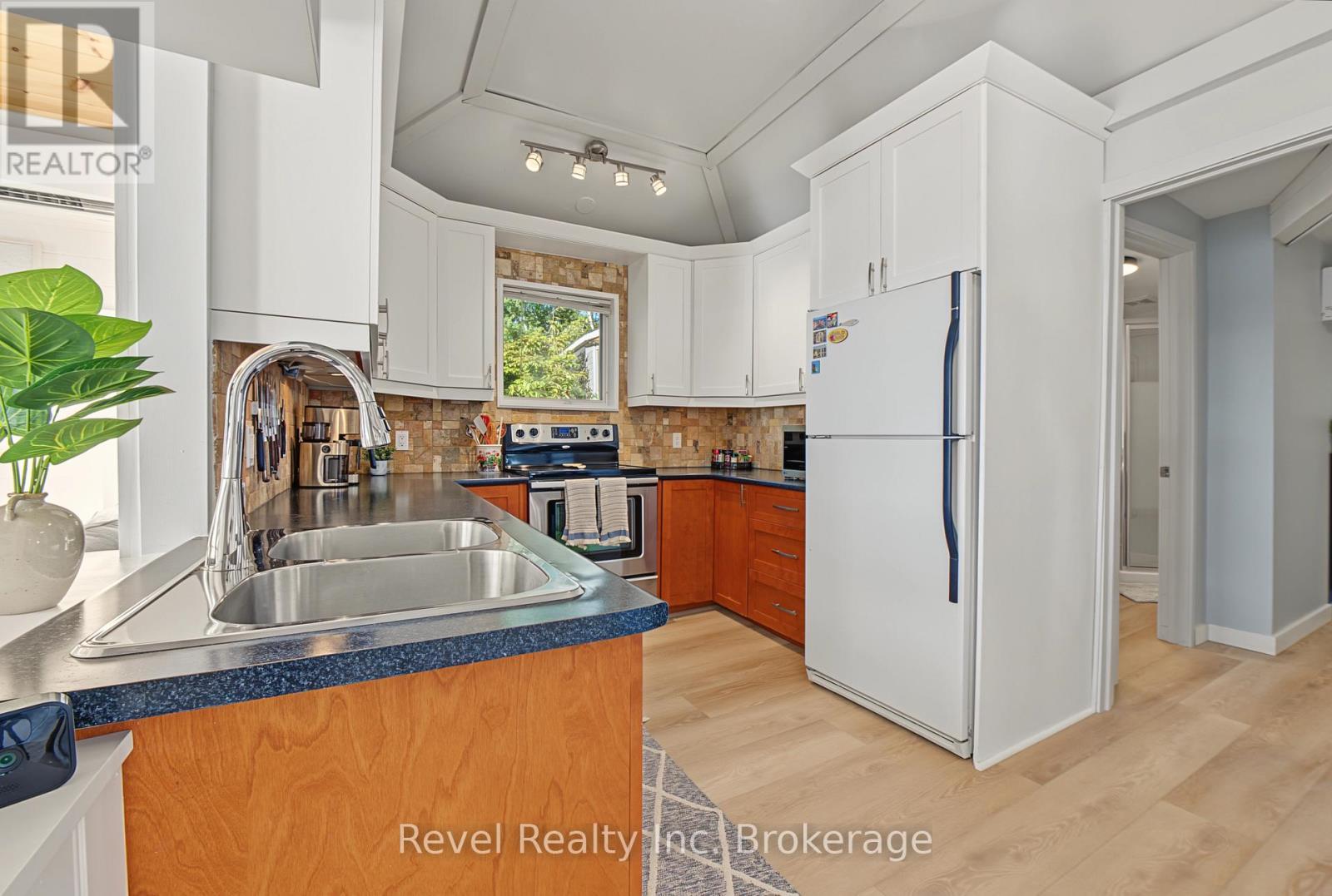 165 Viceroy Road, North Bay (Birchaven), ON
