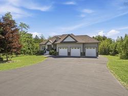 130 Dunsmore Drive Fall River, NS B2T 0J8