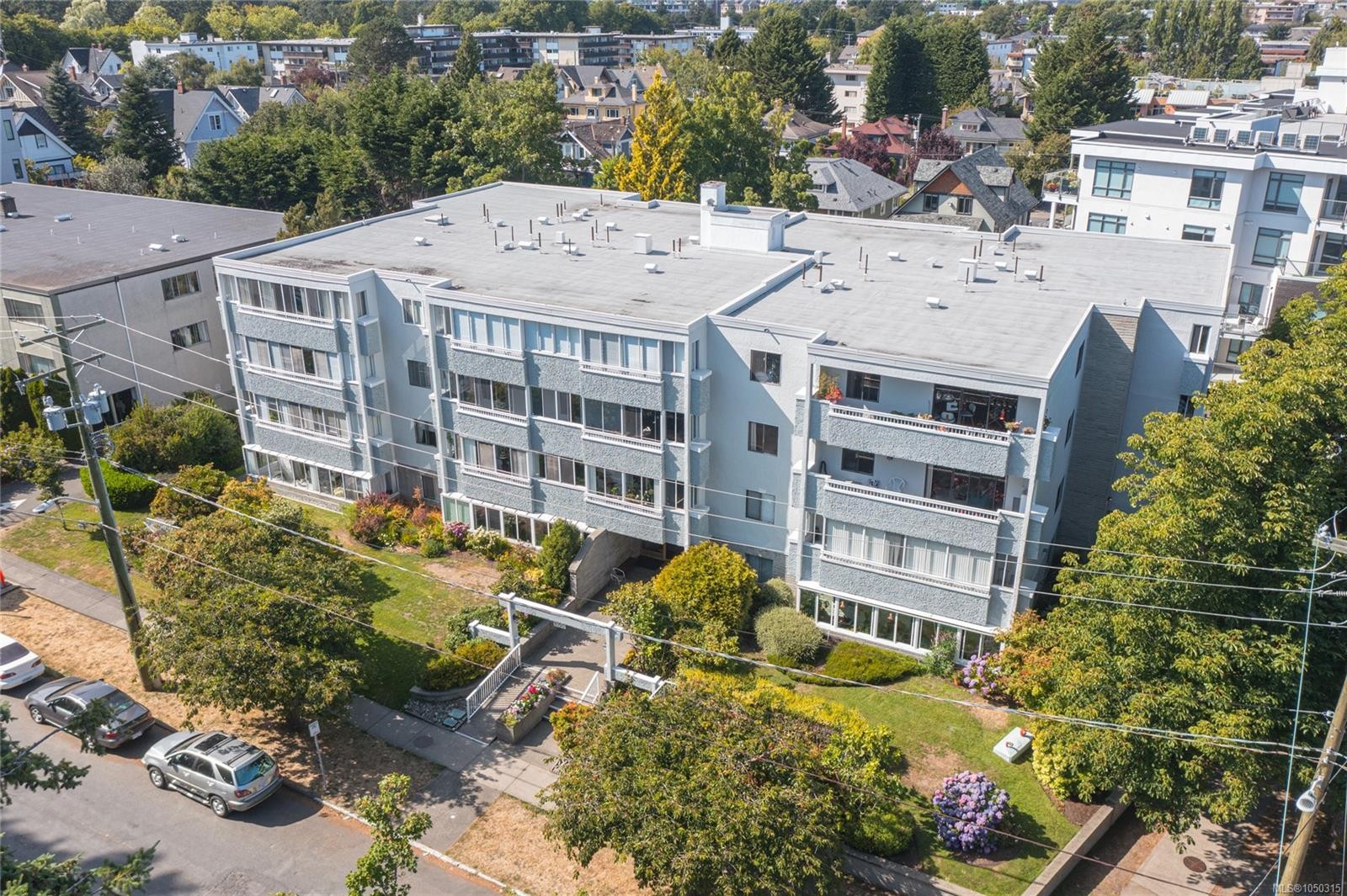 #101-1050 Park Blvd, Victoria, BC