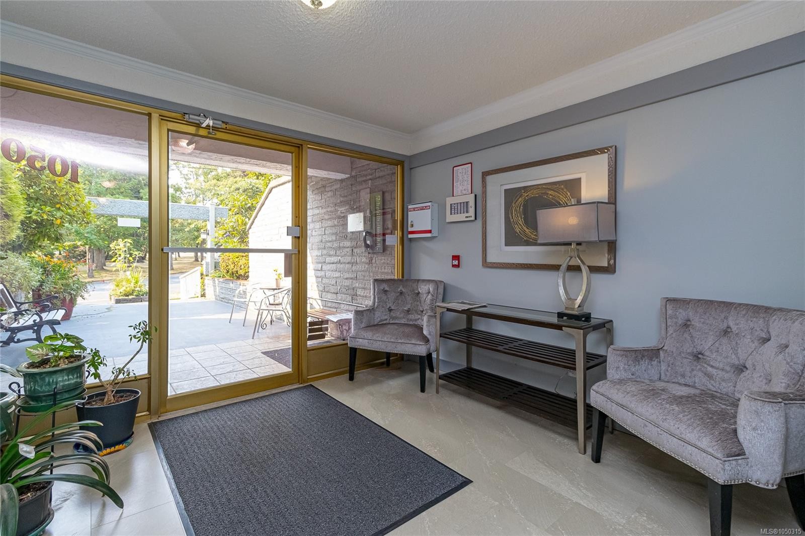 #101-1050 Park Blvd, Victoria, BC