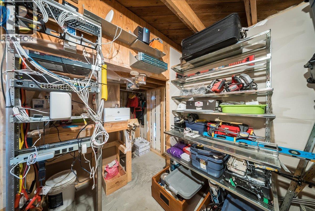 1398 Victoria Avenue, Rossland, BC