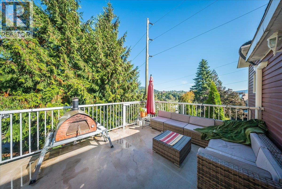 1398 Victoria Avenue, Rossland, BC