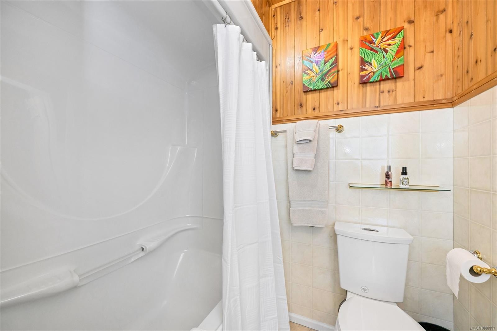 170 Wavell Rd, Lake Cowichan, BC