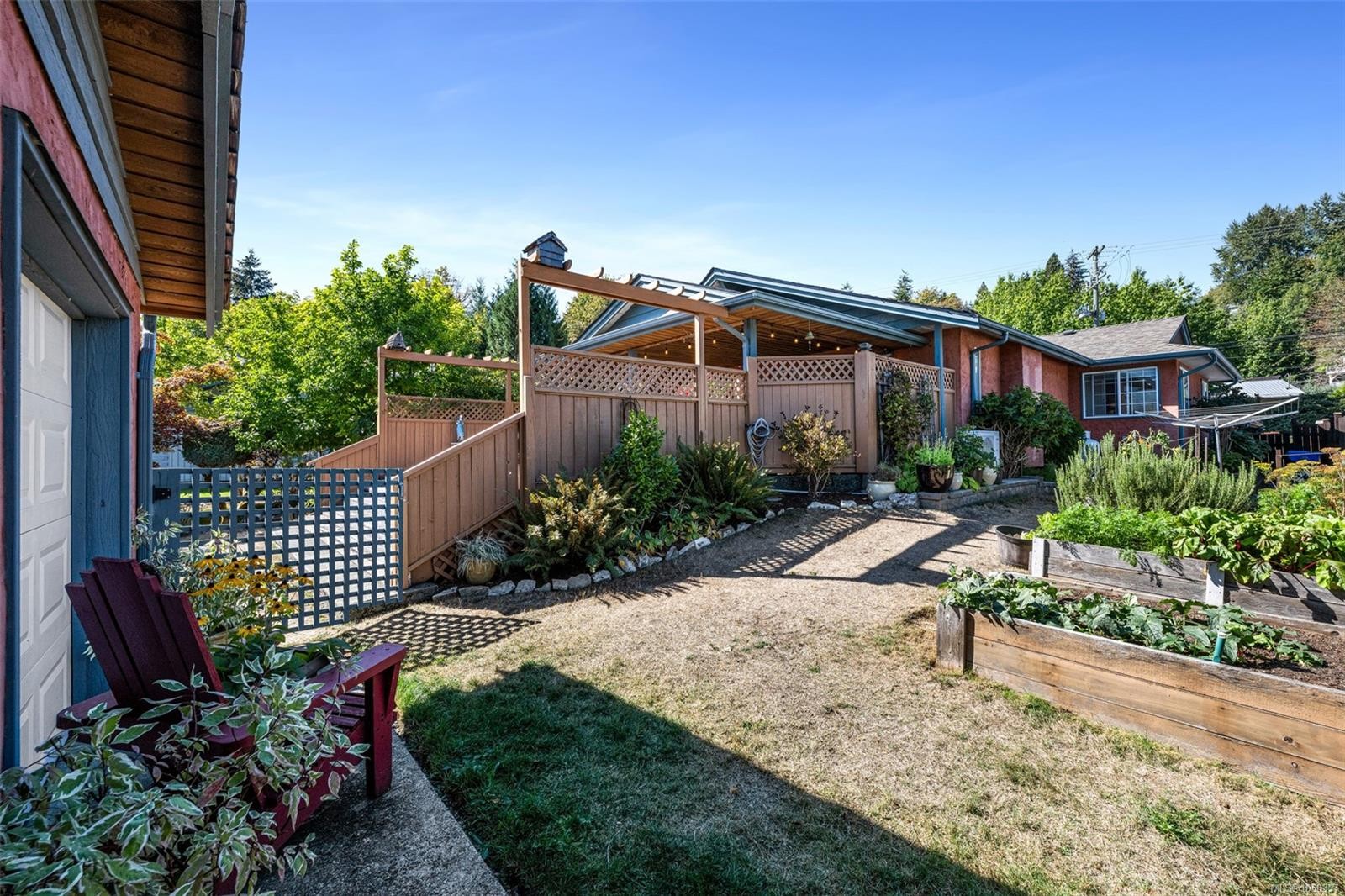 170 Wavell Rd, Lake Cowichan, BC