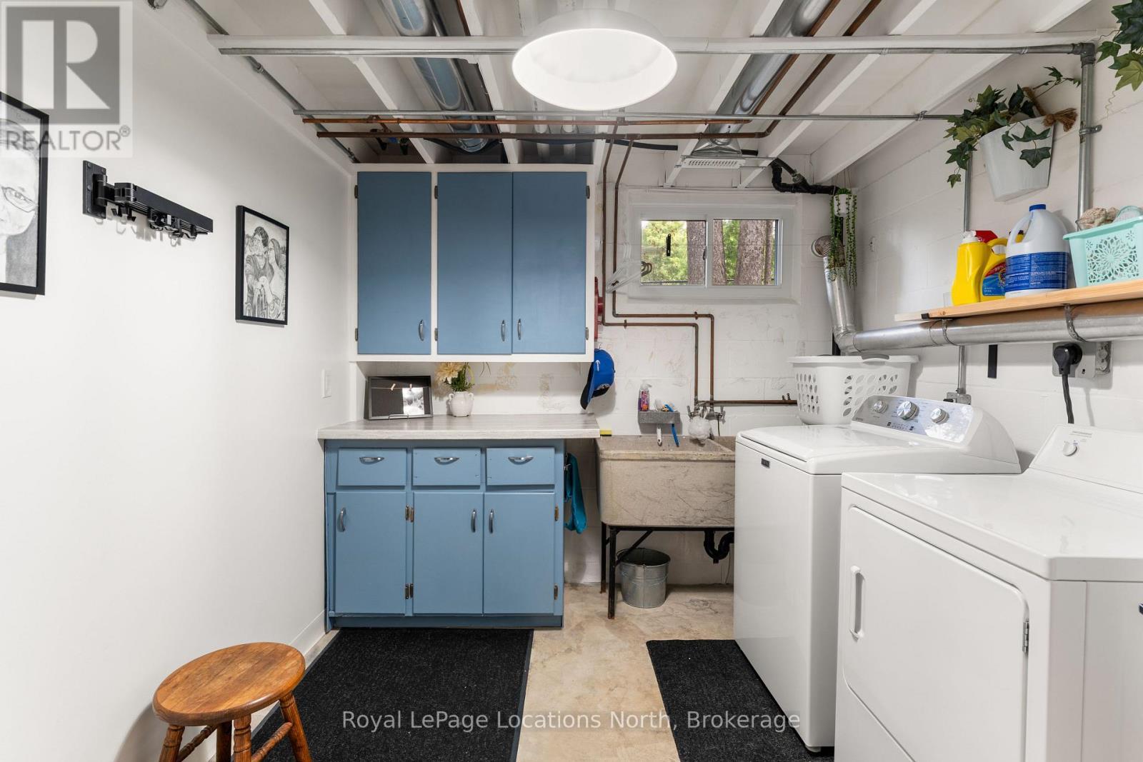 Lower Level Laundry - 142 Campbell Street, Collingwood, ON
