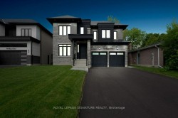92 Howard Road Newmarket, ON L3Y 3G7
