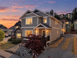 1221 Freshwater Cres Langford, BC V9B 0L9