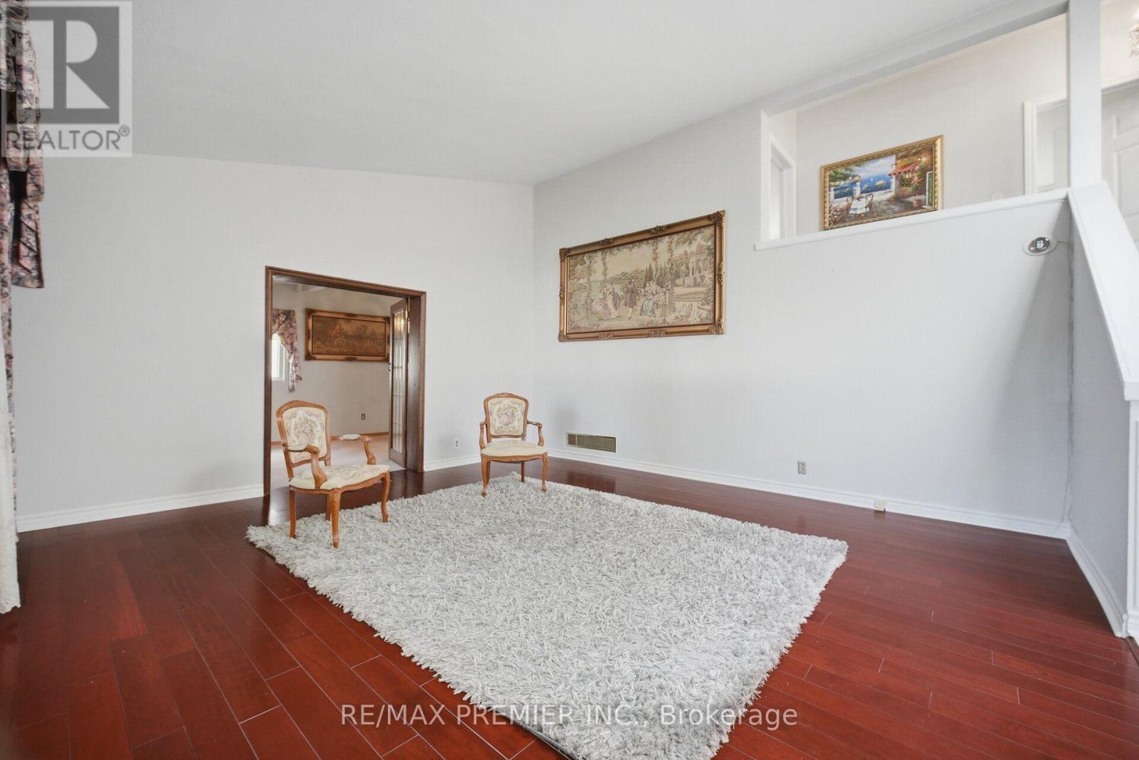 1474 South Service Road, Mississauga, ON