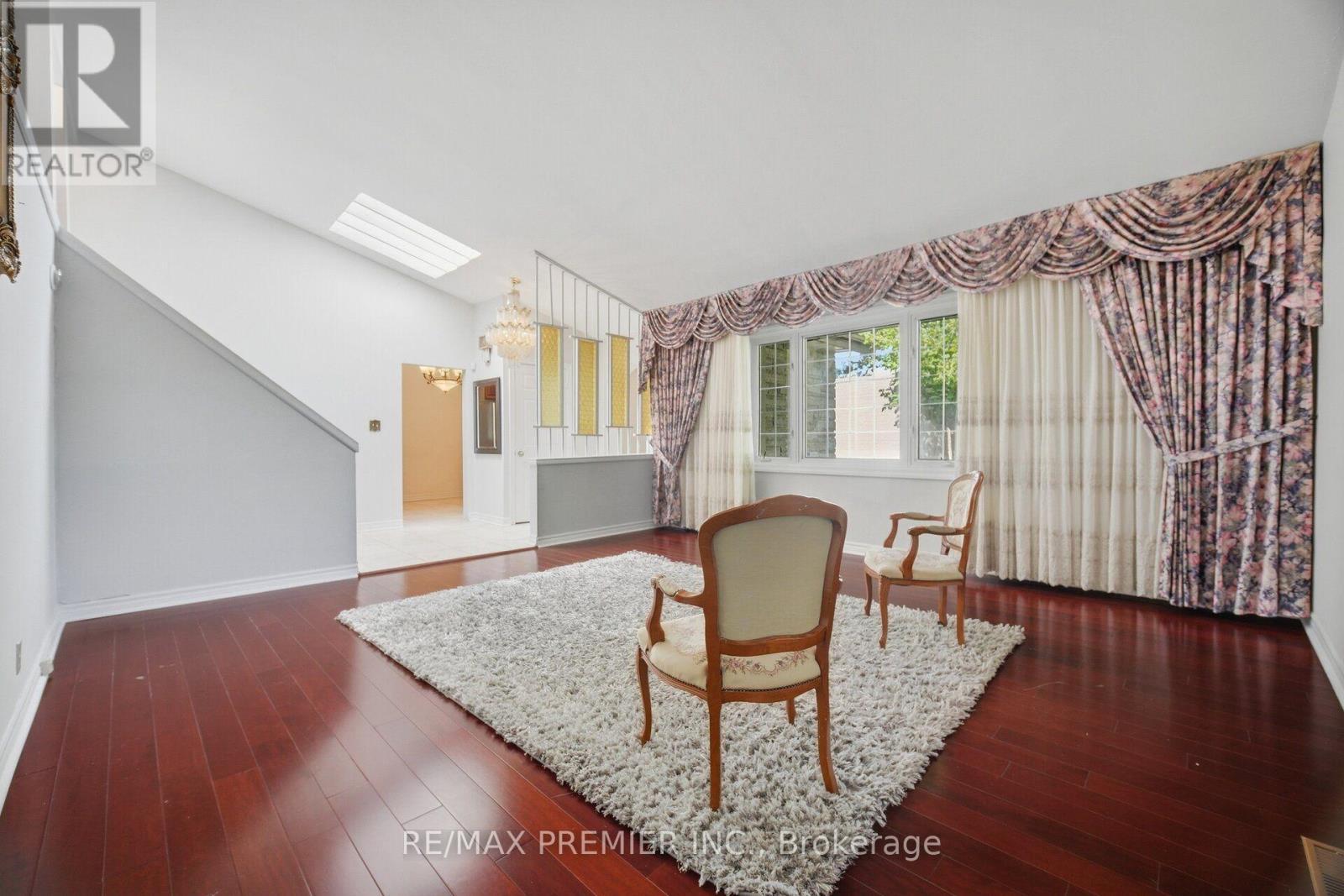 1474 South Service Road, Mississauga, ON