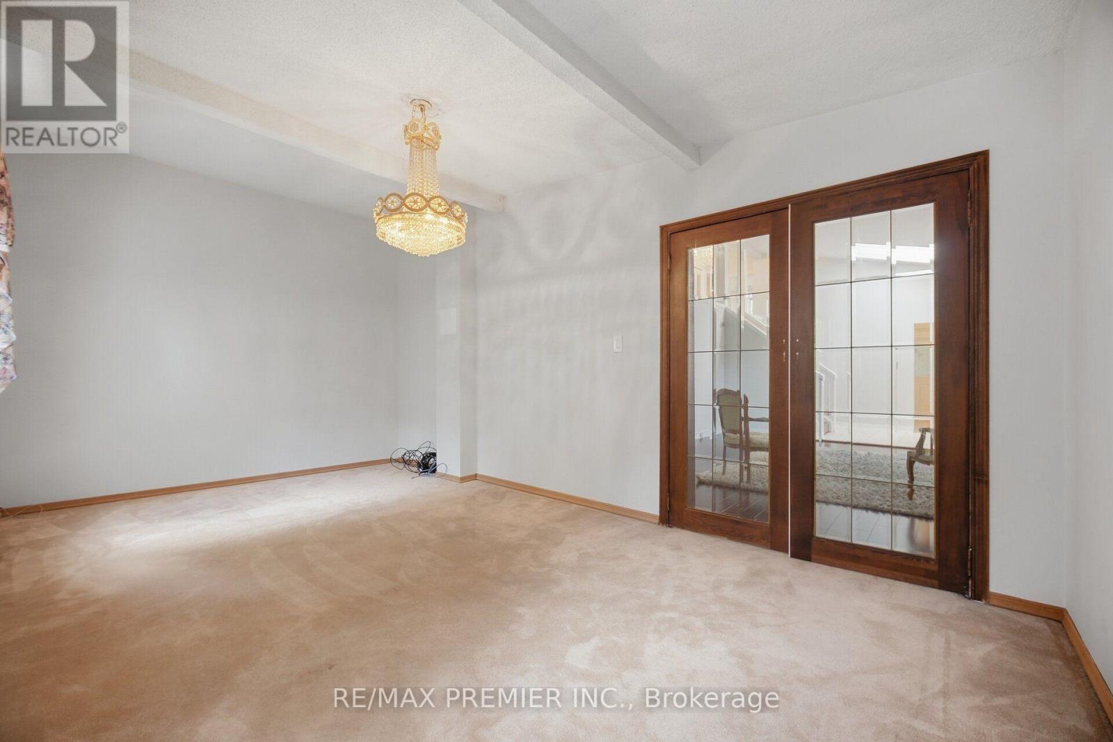 1474 South Service Road, Mississauga, ON
