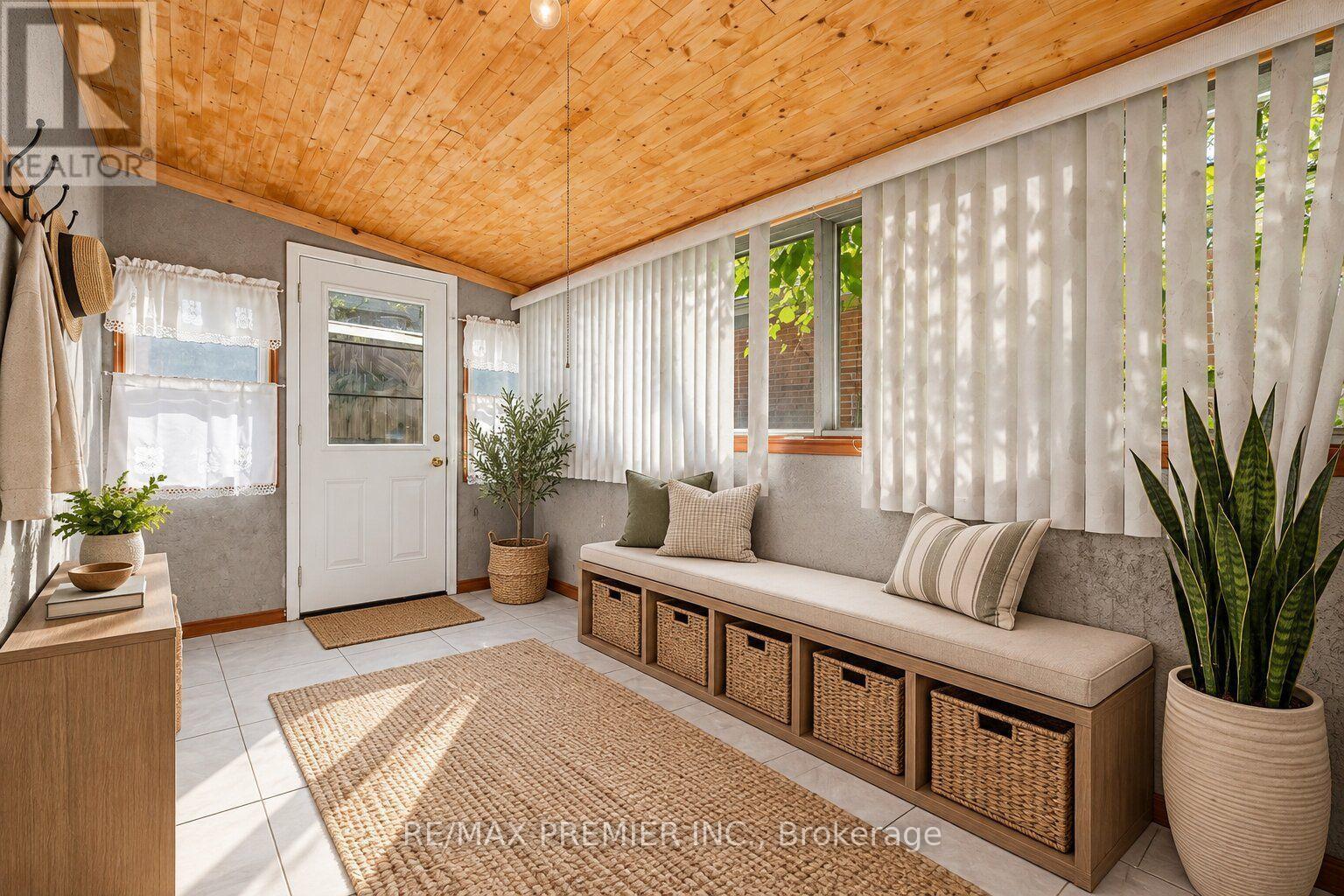 1474 South Service Road, Mississauga, ON