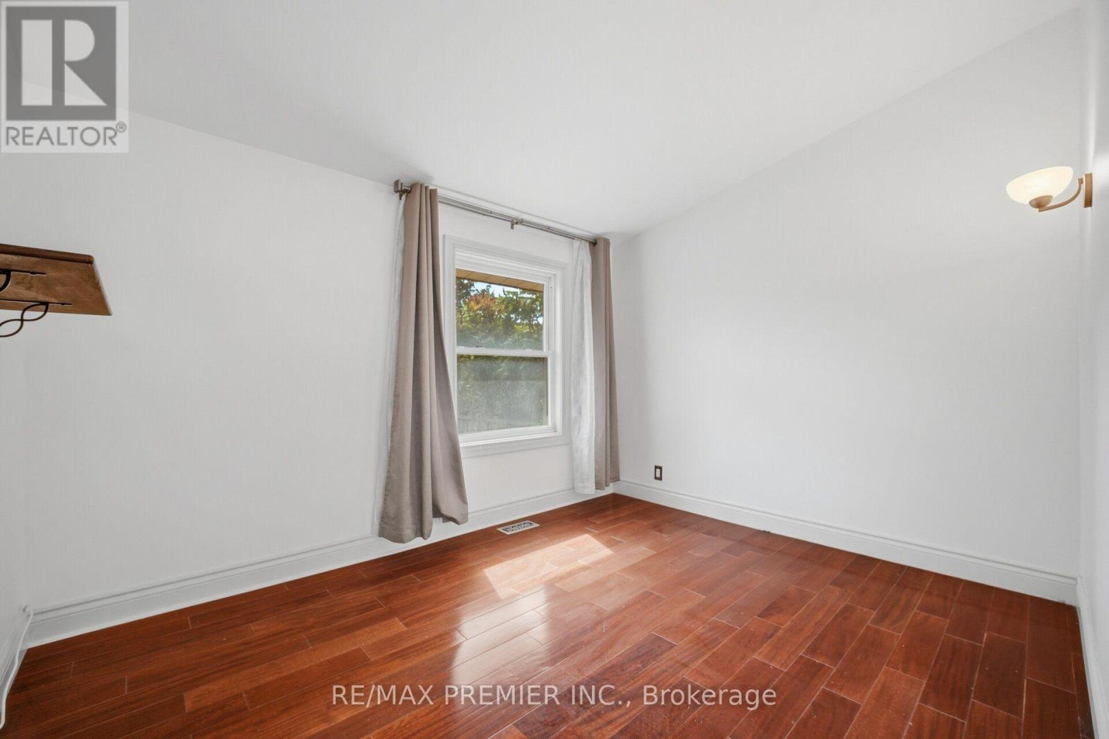 1474 South Service Road, Mississauga, ON