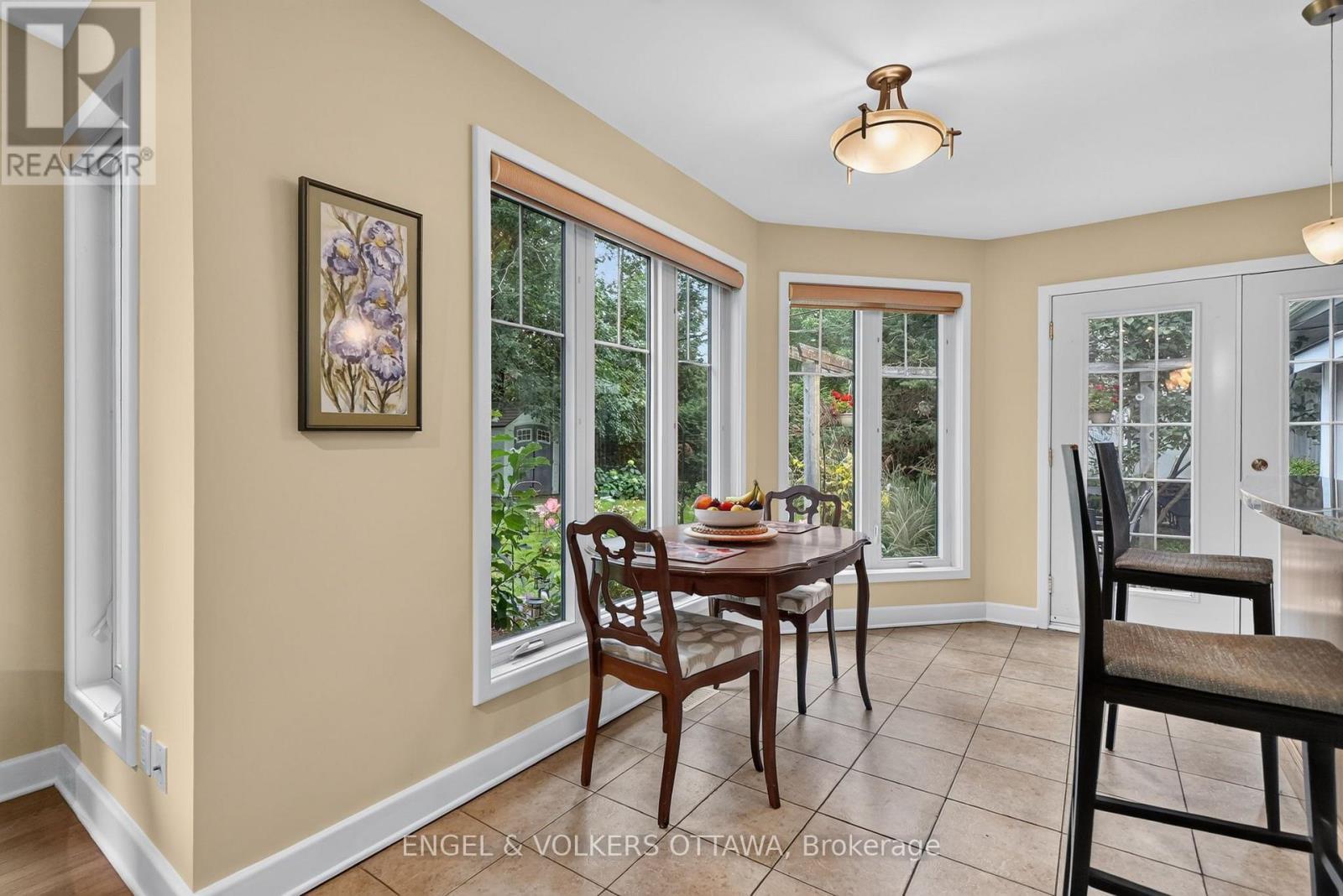 250 Faircrest Road, Ottawa, ON