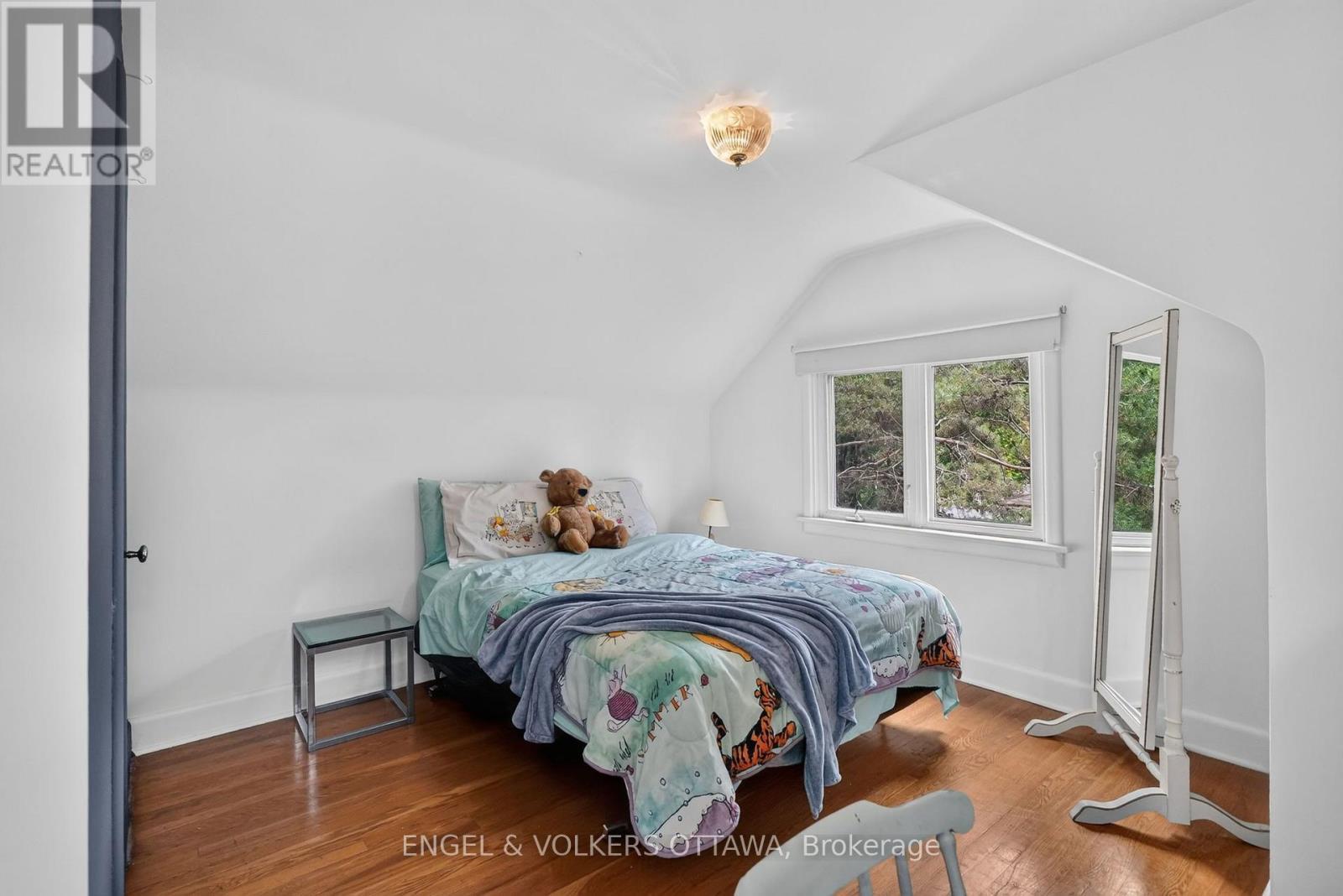 250 Faircrest Road, Ottawa, ON