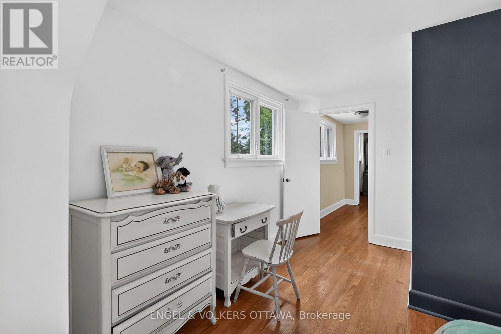 250 Faircrest Road, Ottawa, ON