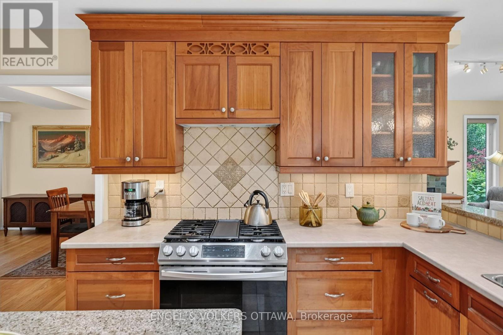 250 Faircrest Road, Ottawa, ON