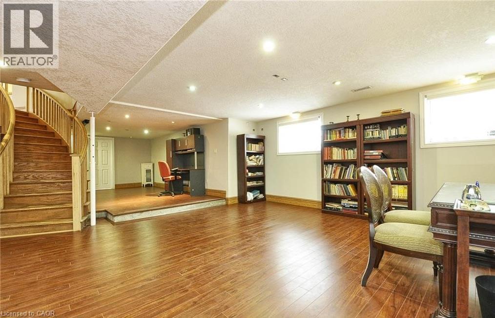 915 Briardean Road, Cambridge, ON