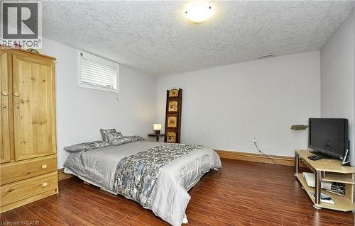 Recessed window with white blinds - 915 Briardean Road, Cambridge, ON 
