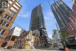 3001 - 290 ADELAIDE STREET Toronto, ON M5V 0P3