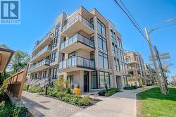 4 - 35-851 SHEPPARD AVENUE W Toronto, ON M3H 0G2
