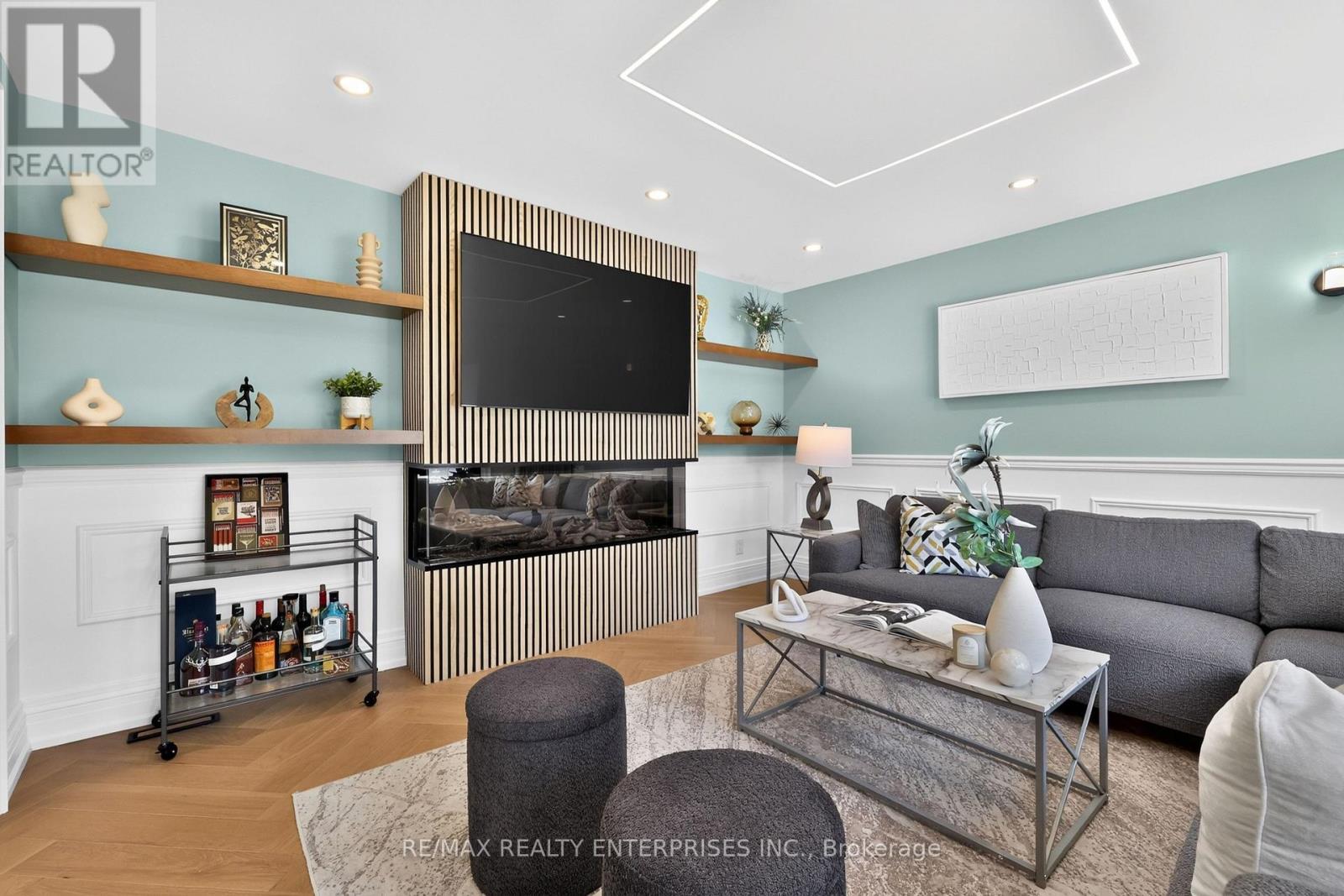 1162 Fleet Street, Mississauga, ON