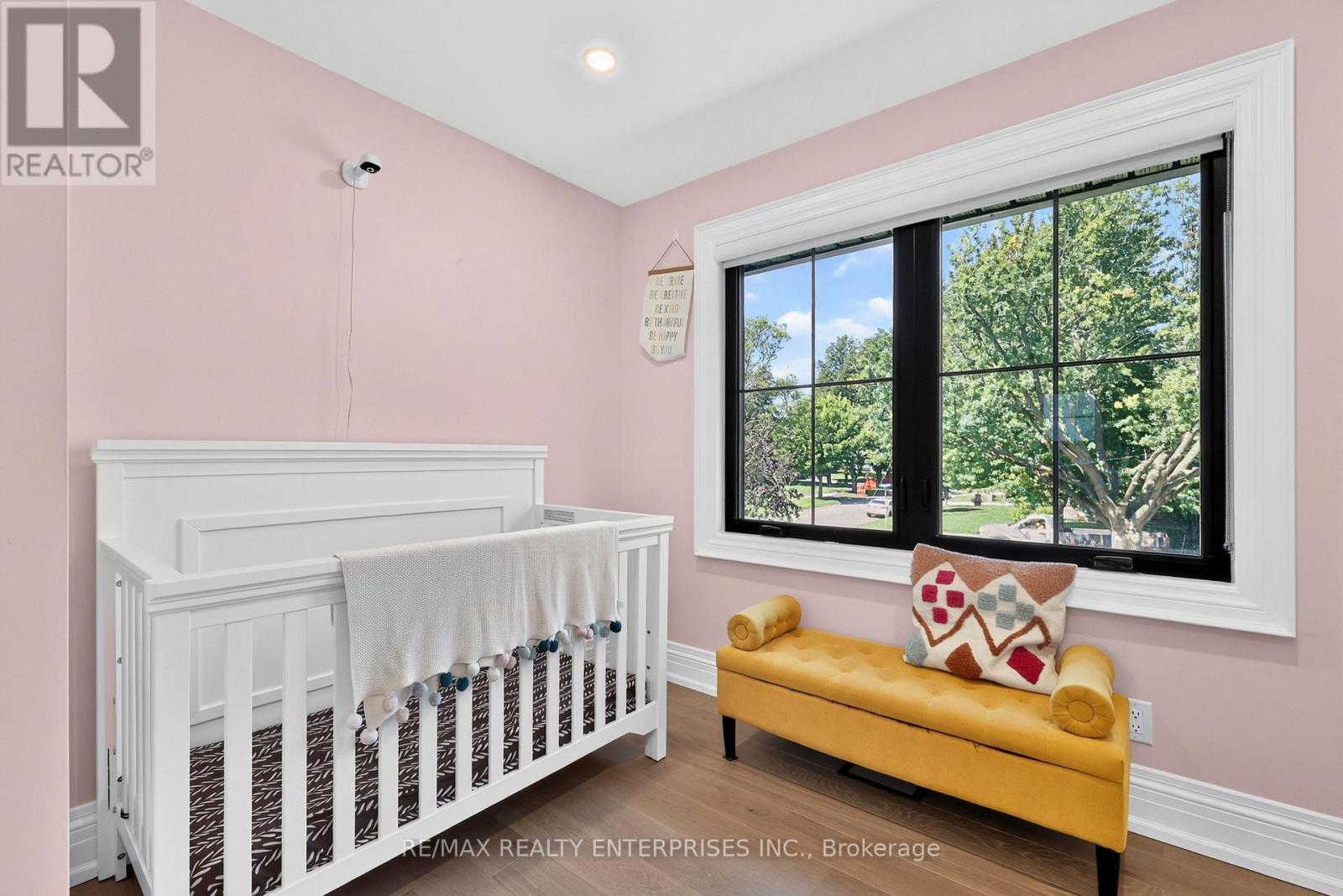 1162 Fleet Street, Mississauga, ON