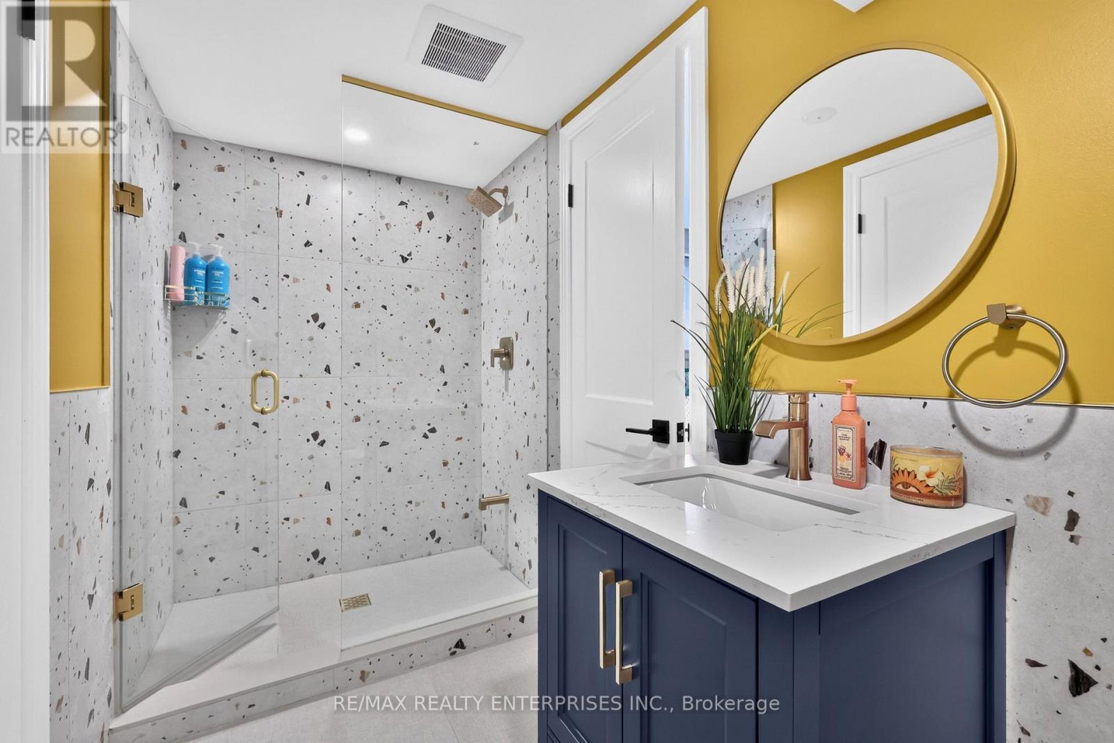 1162 Fleet Street, Mississauga, ON