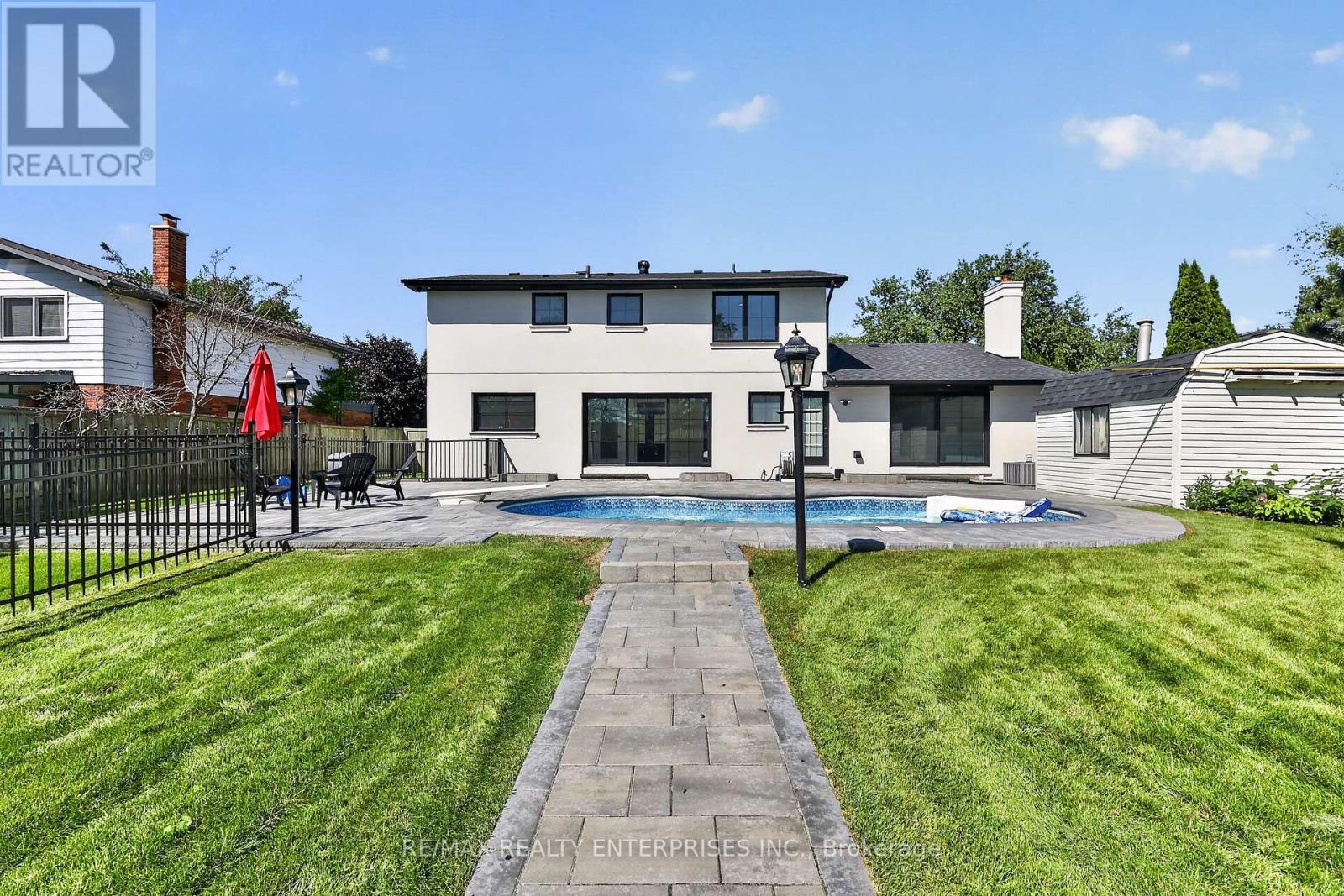 1162 Fleet Street, Mississauga, ON