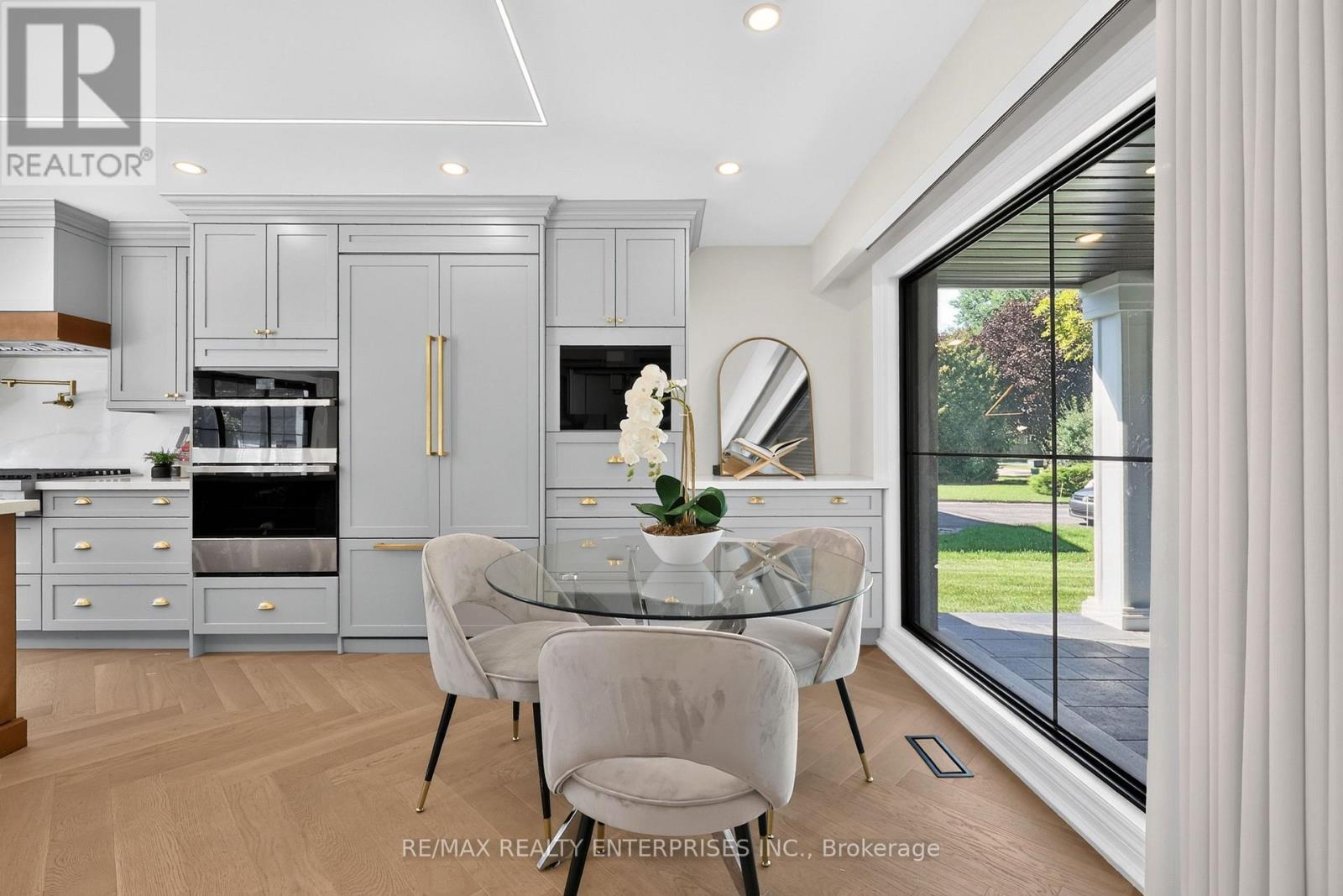 1162 Fleet Street, Mississauga, ON