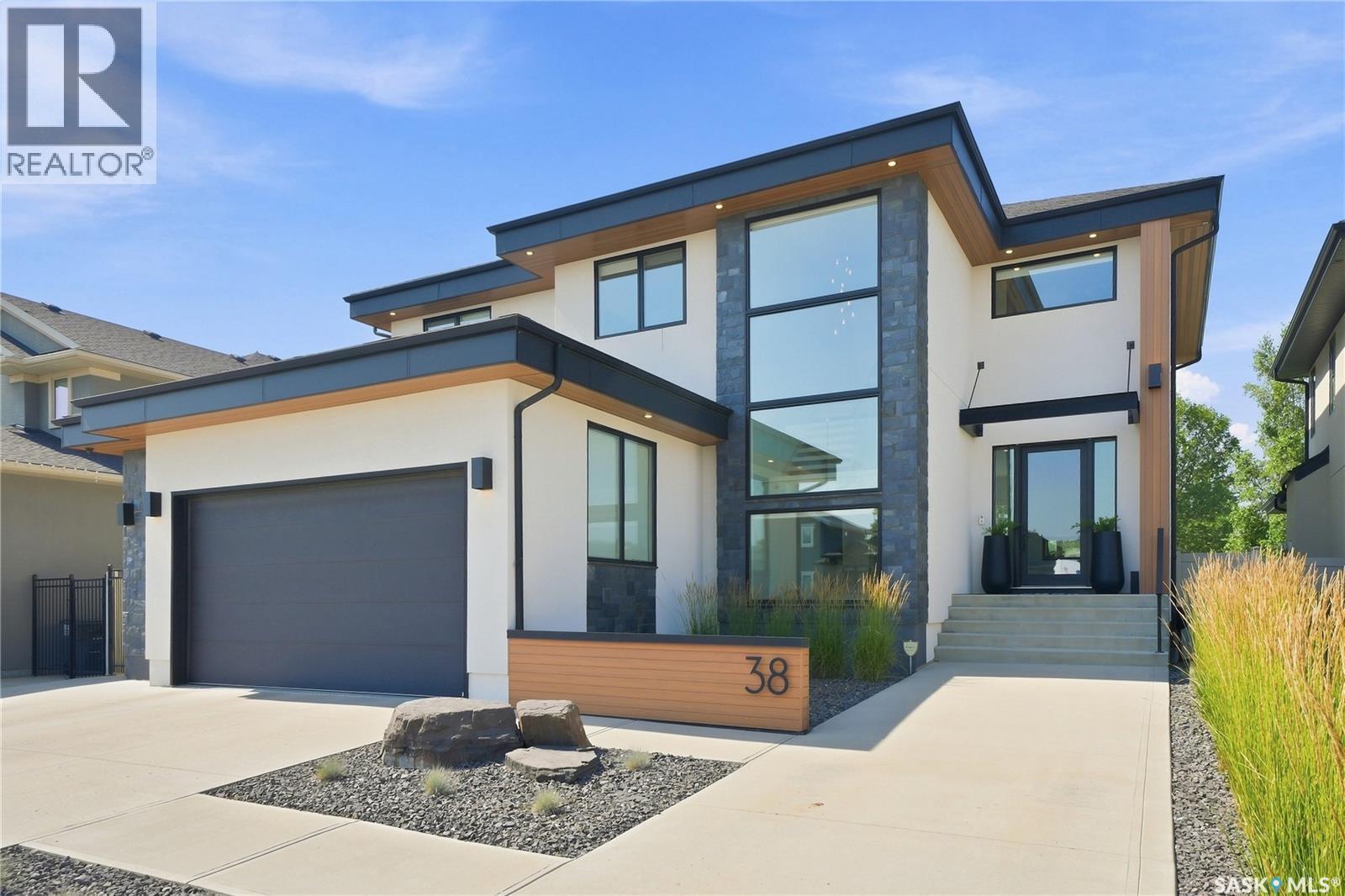 38 Wright Manor, Saskatoon, SK