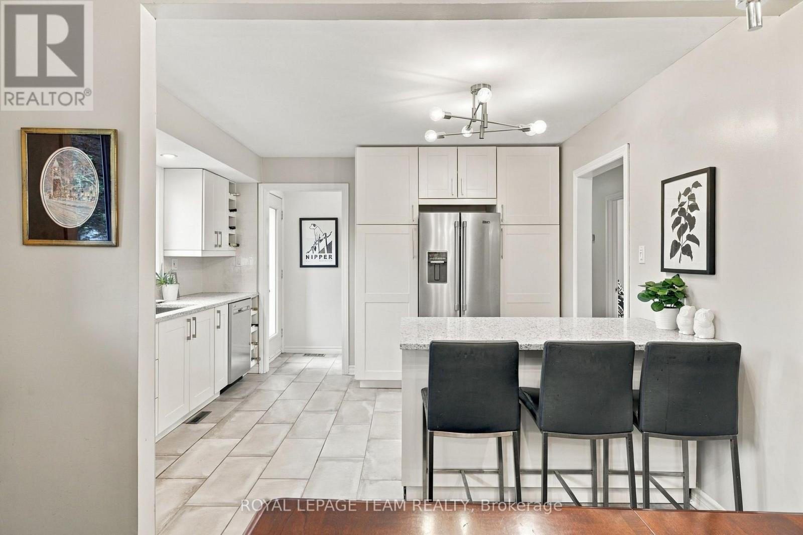 1377 Fontenay Crescent, Ottawa, ON