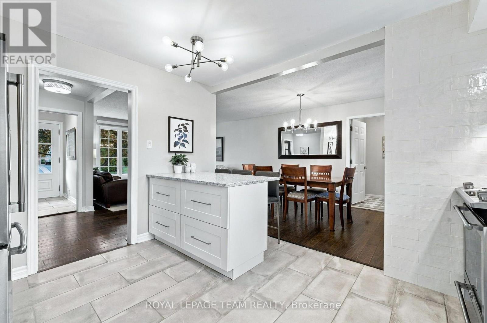 1377 Fontenay Crescent, Ottawa, ON