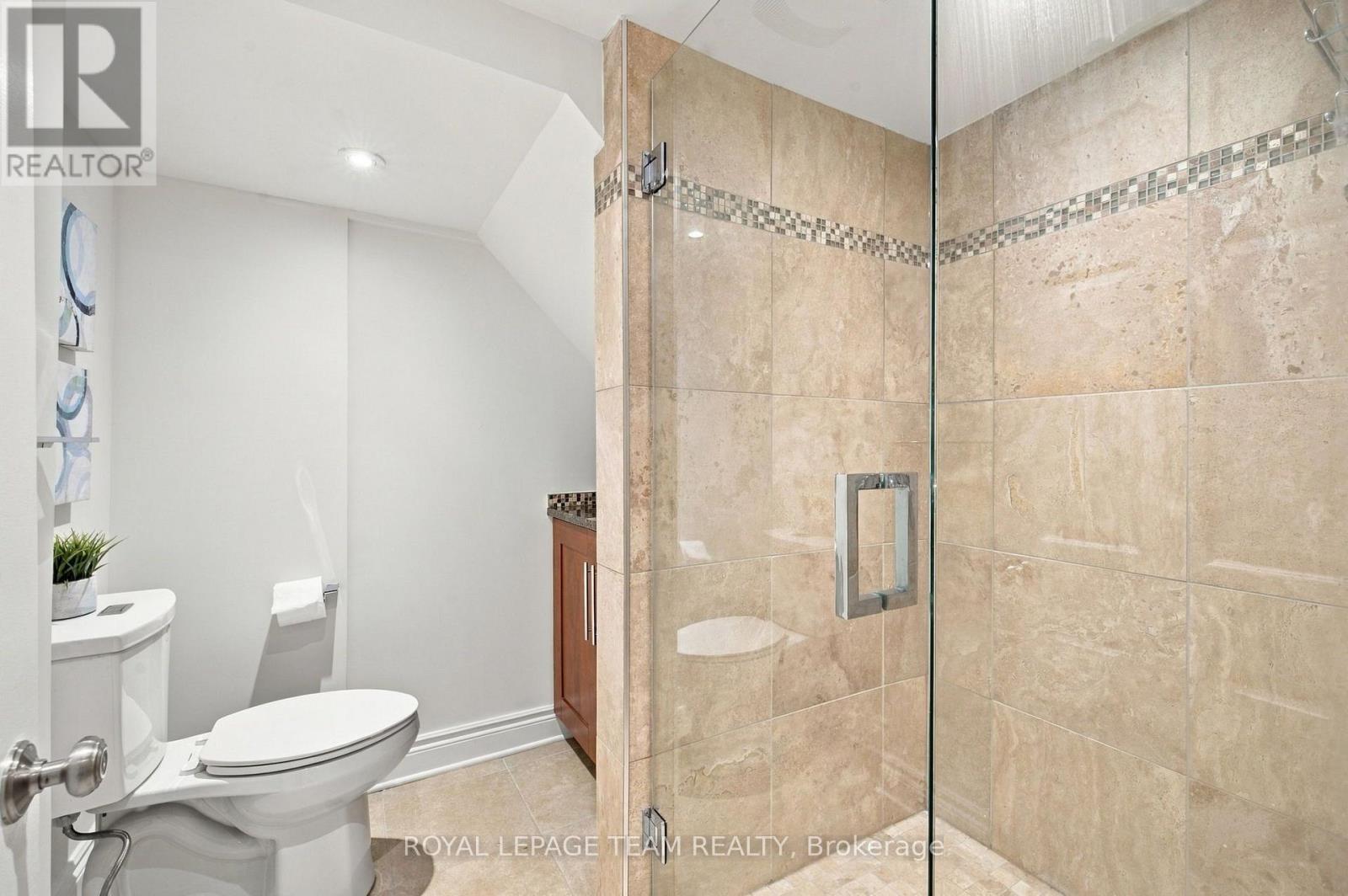 1377 Fontenay Crescent, Ottawa, ON