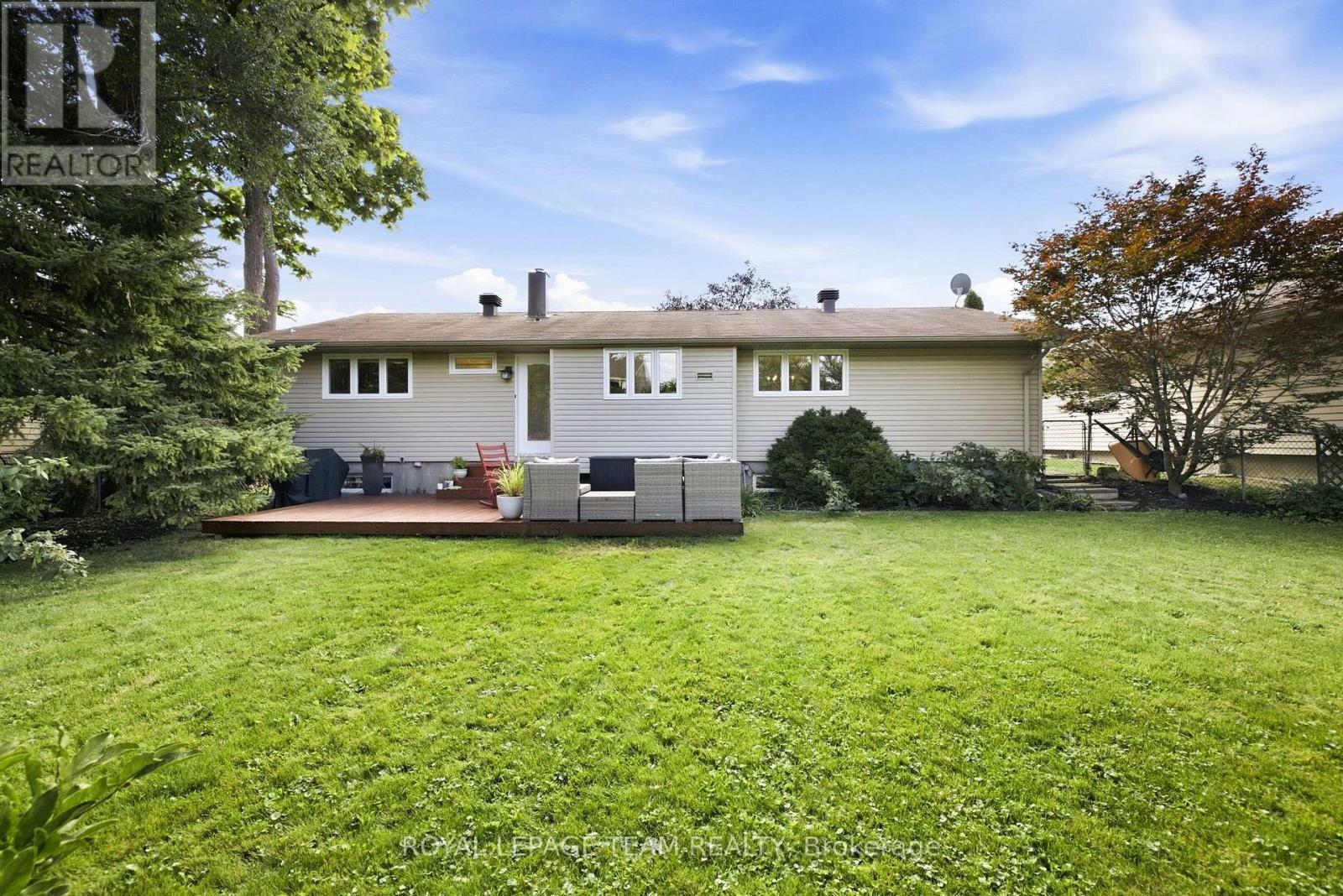 1377 Fontenay Crescent, Ottawa, ON