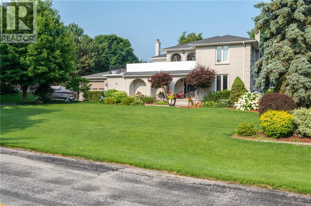 15 Marquette Drive, Kitchener, ON
