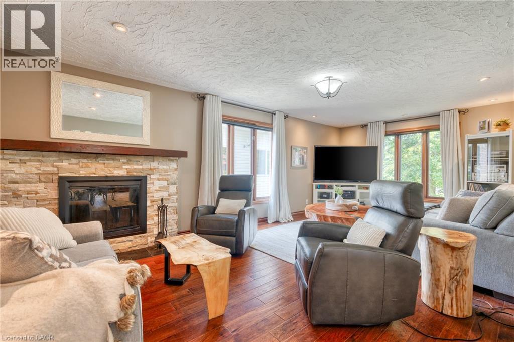 15 Marquette Drive, Kitchener, ON