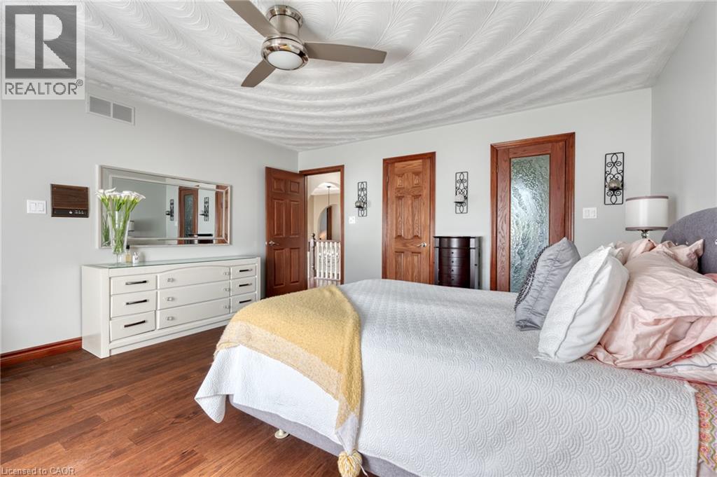 15 Marquette Drive, Kitchener, ON