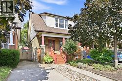 164 BALMORAL Avenue S Hamilton, ON L8M 3K3