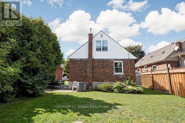 357 East 17Th Street, Hamilton, ON