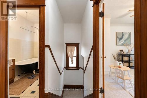 61 Garfield Avenue S, Hamilton, ON 