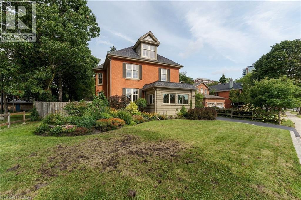 627 Maple Avenue, Burlington, ON