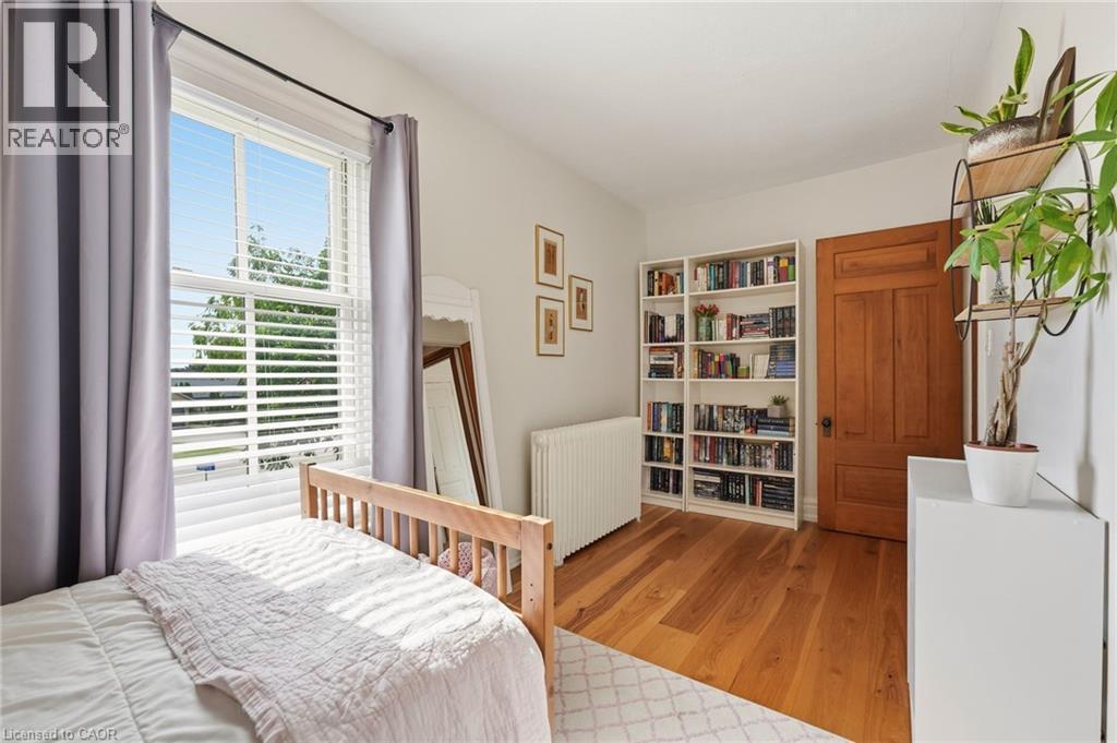 627 Maple Avenue, Burlington, ON